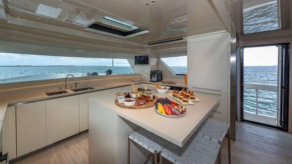 Image of No Time To Die yacht #3