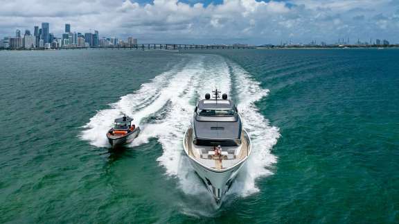 Image of No Time To Die yacht #5