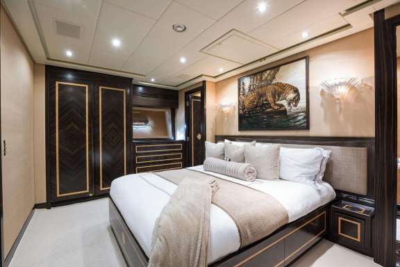 Image of ENCORE yacht #7