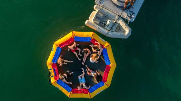 Image of Regal yacht #15