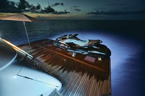 Image of She’s a Peach yacht #12