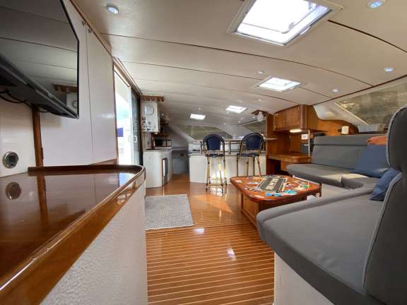 Image of MAGIC BUS yacht #3