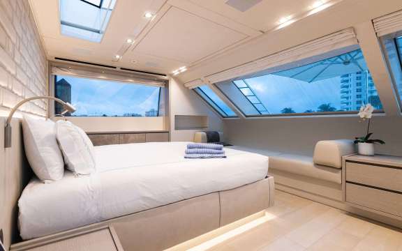 Image of HALCYON yacht #6