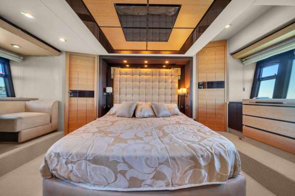 Image of LUPO II yacht #6