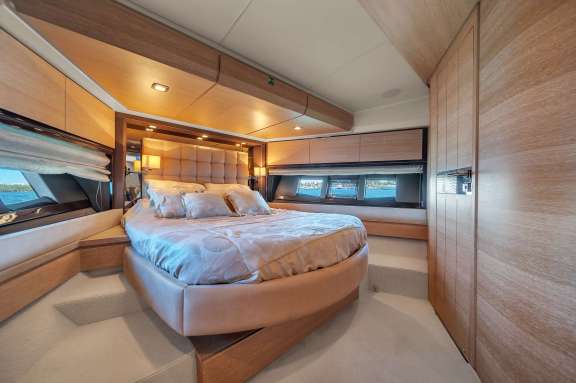 Image of LUPO II yacht #7