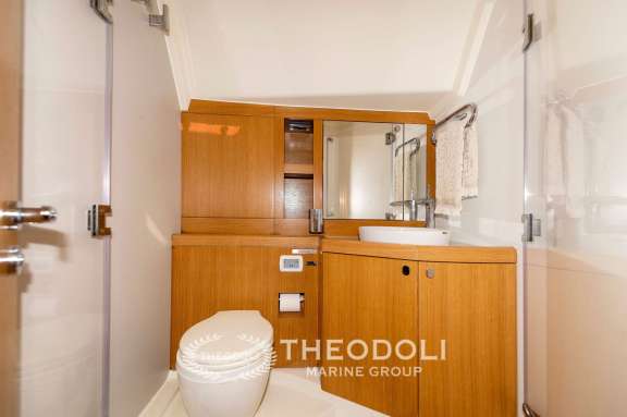 Image of AZUREE 46 yacht #9