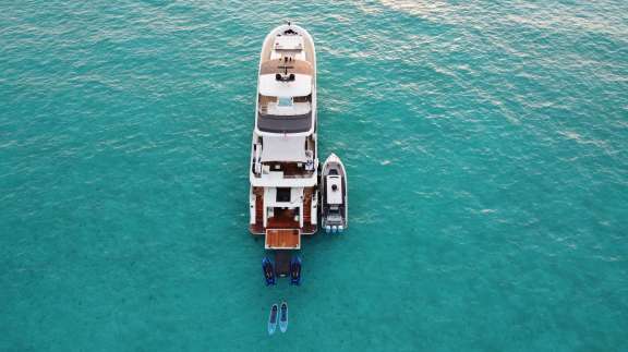 Image of ENTREPRENEUR yacht #18