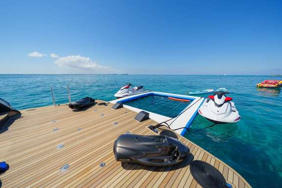 Image of Julianne yacht #12