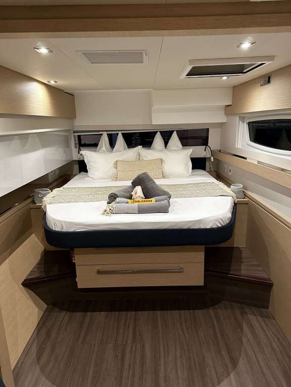 Image of Olivia Charles yacht #16