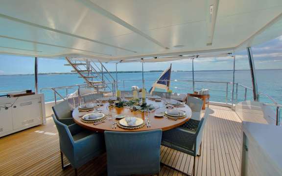 Bridge Deck Aft Dining