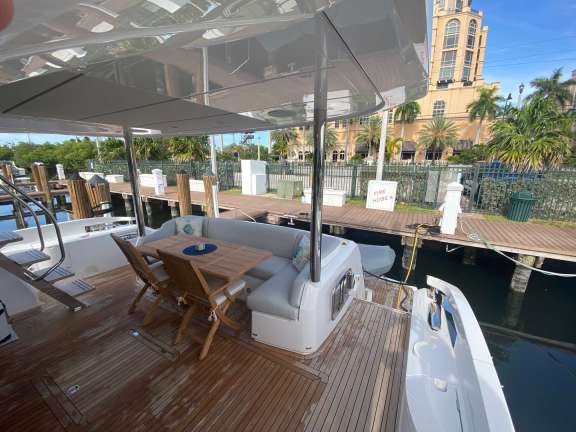 Image of Lago Paradise yacht #4