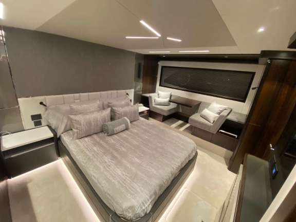 Image of Lago Paradise yacht #6