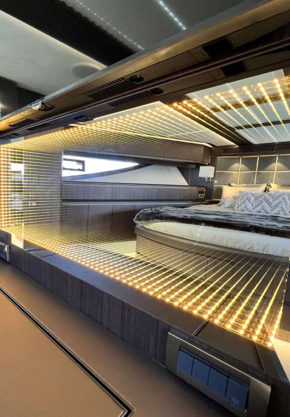 Image of Crypto Life yacht #18