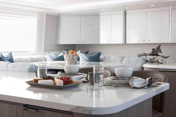 Image of HANNAH yacht #14