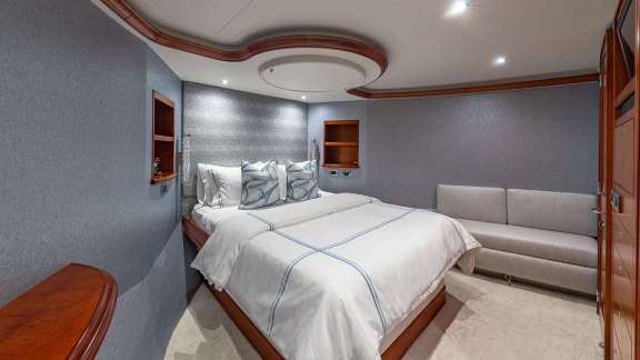 VIP Queen Stateroom