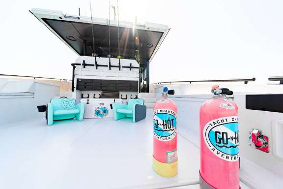 Image of GO-N-HOT yacht #13