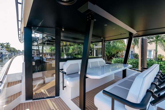 Image of GO-N-HOT yacht #3