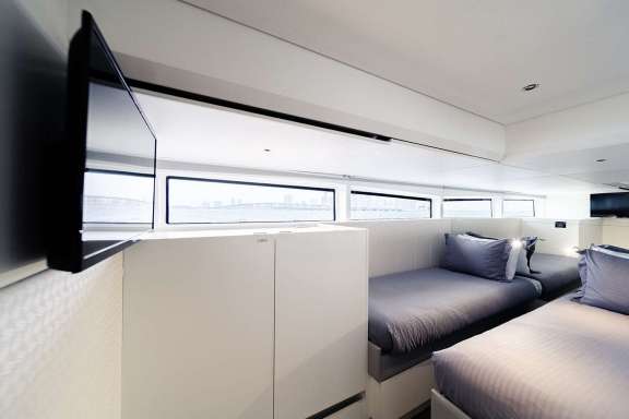 Image of GO-N-HOT yacht #7