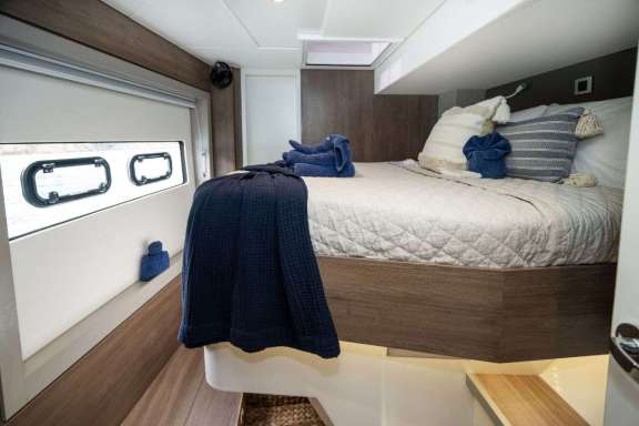 Image of BLUE HORIZON yacht #13