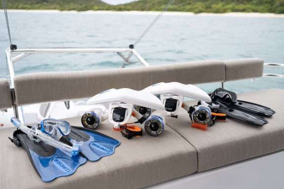 Image of BLUE HORIZON yacht #14