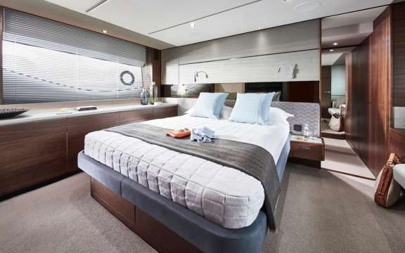 Image of CHAMELEON 3 yacht #6