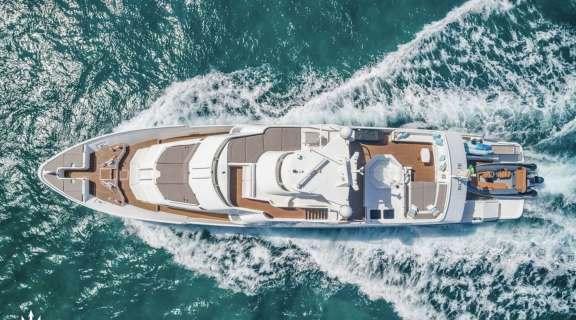 Image of Rogue yacht #10