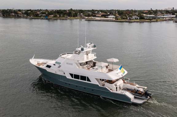 Image of Rogue yacht #17