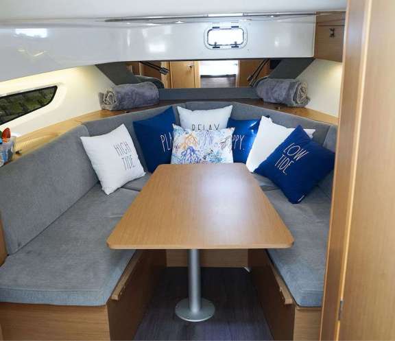 Image of Beneteau yacht #4
