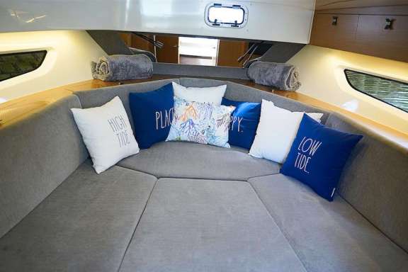 Image of Beneteau yacht #5