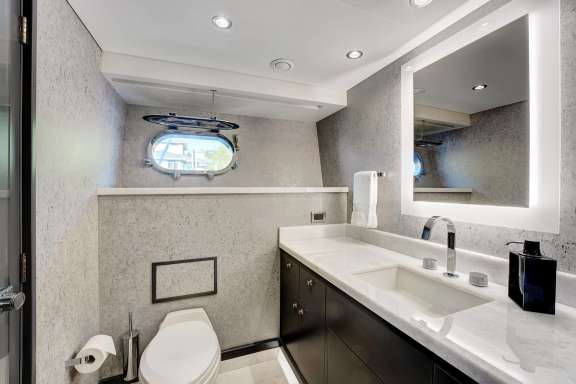 Queen Guest Ensuite