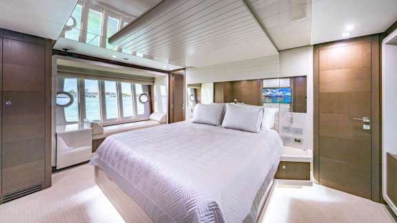 Image of HOYA SAXA yacht #6