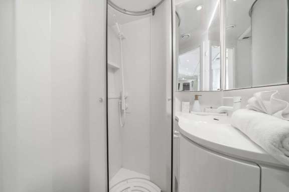 Port Aft Queen - Ensuite