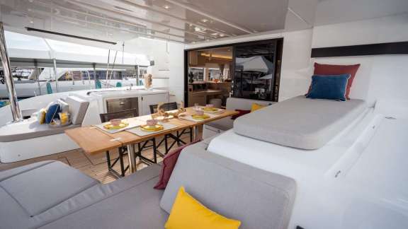 Image of ISLAND HOPPIN’ 55 yacht #5