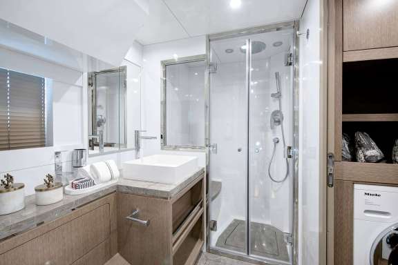 Image of Sire yacht #8