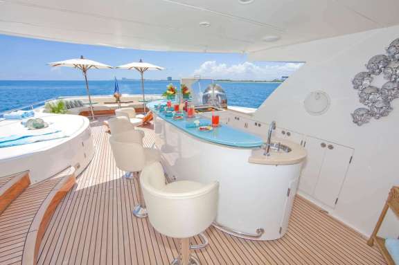 Image of Julia Johnson yacht #5