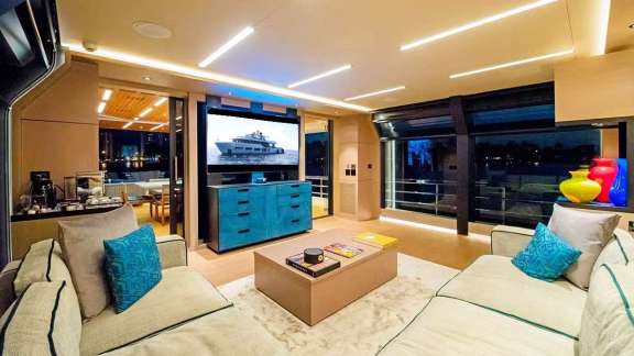 Image of CYRA yacht #2