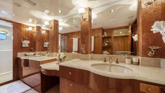 Image of Fantasea yacht #7