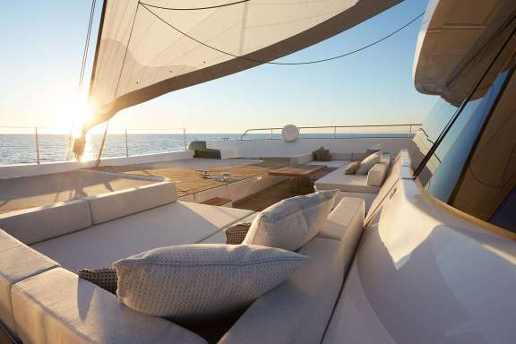 Foredeck Lounging Area