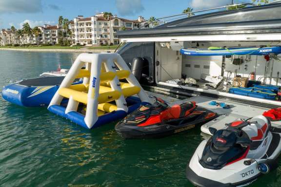 Image of OKTO yacht #18