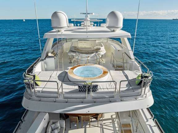 Image of Long Aweighted yacht #3