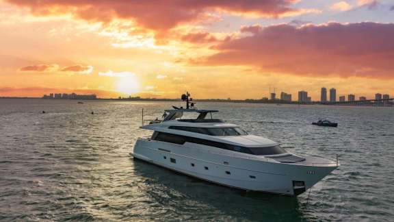 Image of Astonish yacht #11