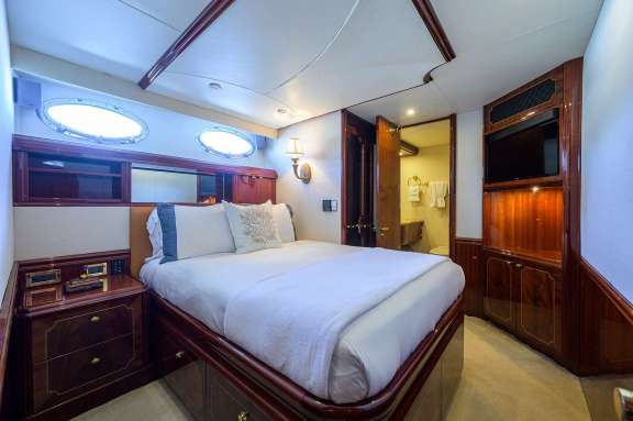 Image of LADY KRISTINA yacht #8