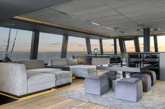 SALON AFT VIEW