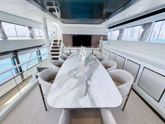 Image of PRIVILEGE yacht #3