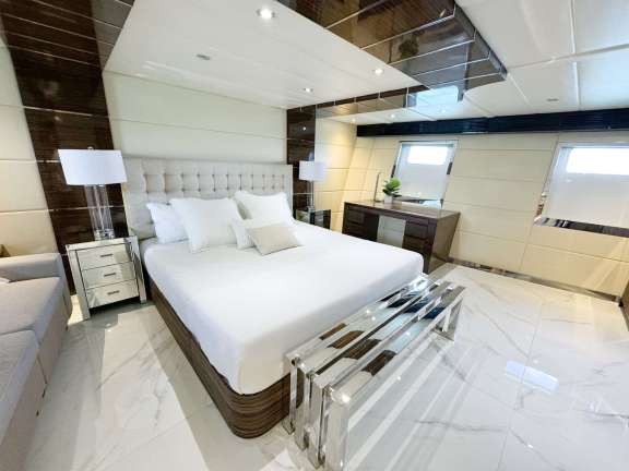 Image of PRIVILEGE yacht #8