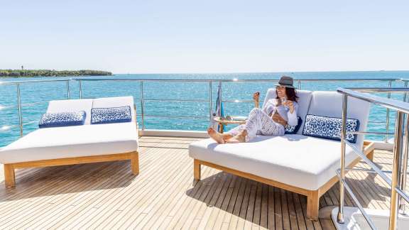 Flybridge - Jacuzzi Coming Soon!