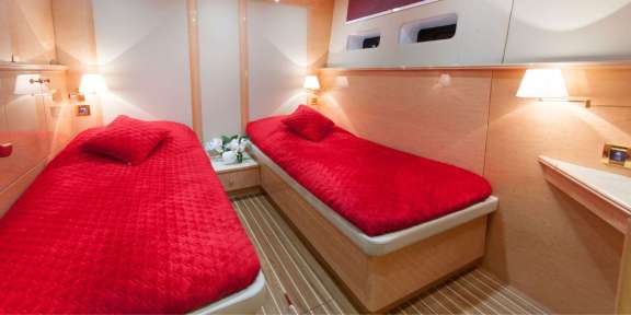 Image of HOUBARA yacht #17