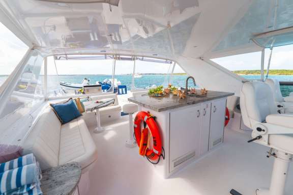 Image of Magnum Ride yacht #16