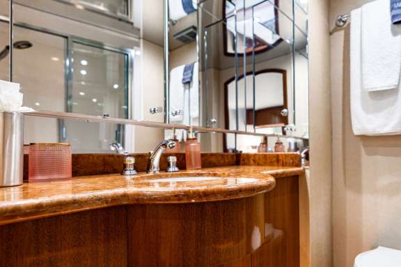 Image of INDY yacht #13