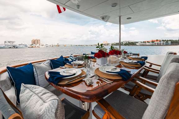 Image of INDY yacht #4